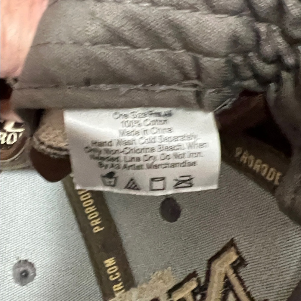 2017 NFR (National Finals Rodeo) ball cap. Never been worn. - Picture 7 of 7